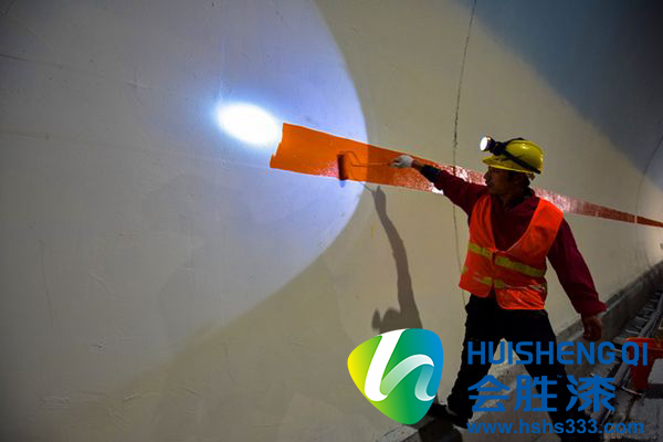 高速道路反光漆施工验收：面子工程不容无视