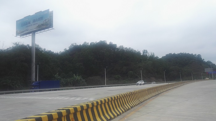 产品50问之防撞墩反光油漆掉“粉”了？（下）