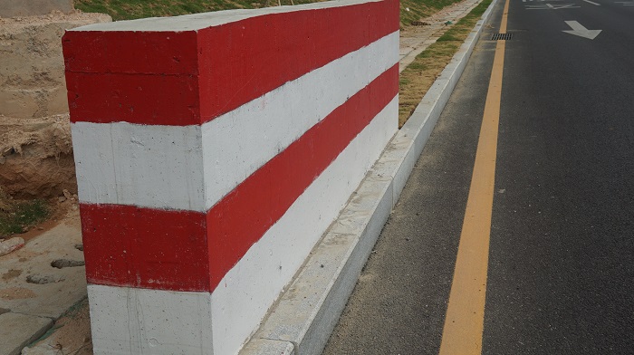 剪不断理还乱的红白反光涂料