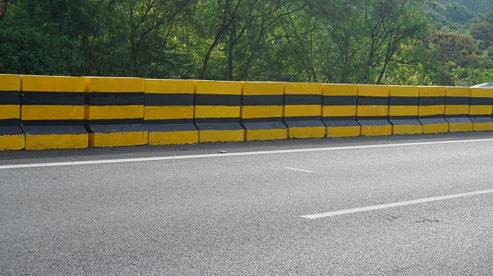 汇胜道路安全反光漆是这样的，你知道吗？