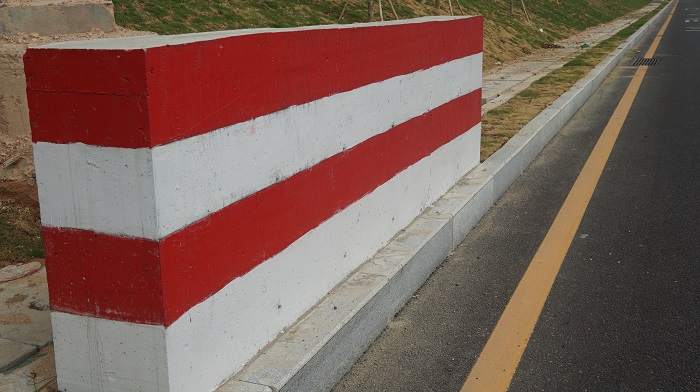 【国外资讯】加拿大使用立面反光油漆提升道路可见性