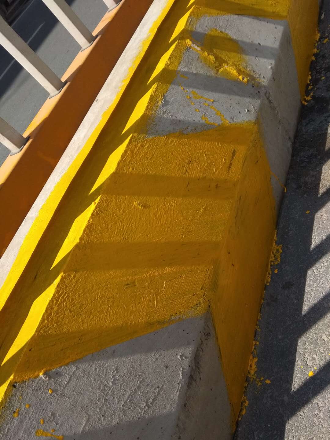 好的反光漆施工指导带来的不仅是施工的便利