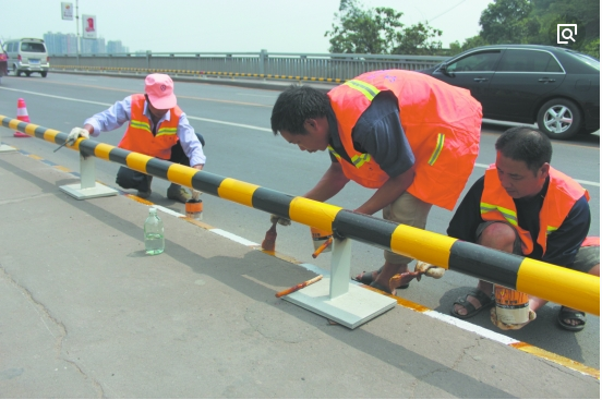 反光涂料可以喷涂吗？为什么涂刷的比较多？