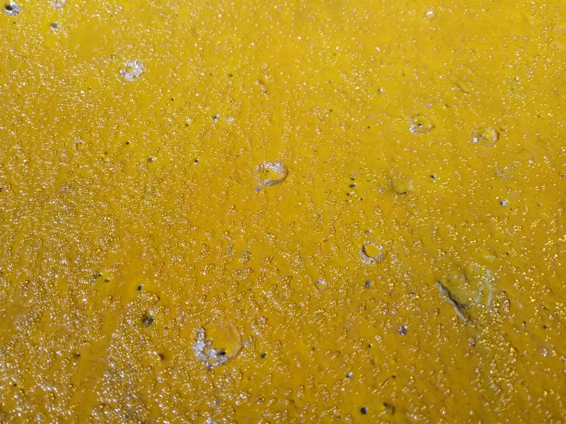 关于隧道反光漆的针孔问题知多少？