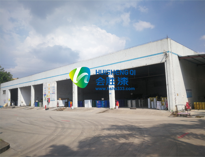 水泥防撞墩反光漆企业怎样让产品和产线安稳度过夏季呢？