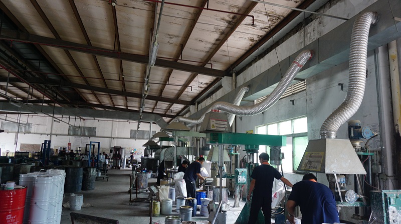 缘何有这么多的施工单位找汇胜化工买高速公路反光漆？