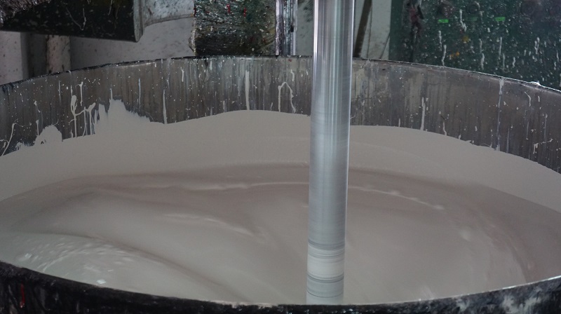 有那么一家道路交通反光油漆厂家，叫东莞汇胜化工