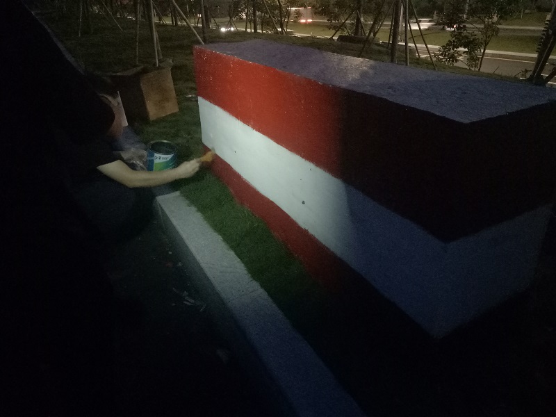 道路防撞反光漆的底漆施工该注意些什么呢？