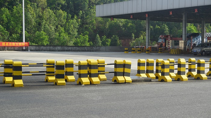 几招教您避免道路防撞反光漆的橘皮问题