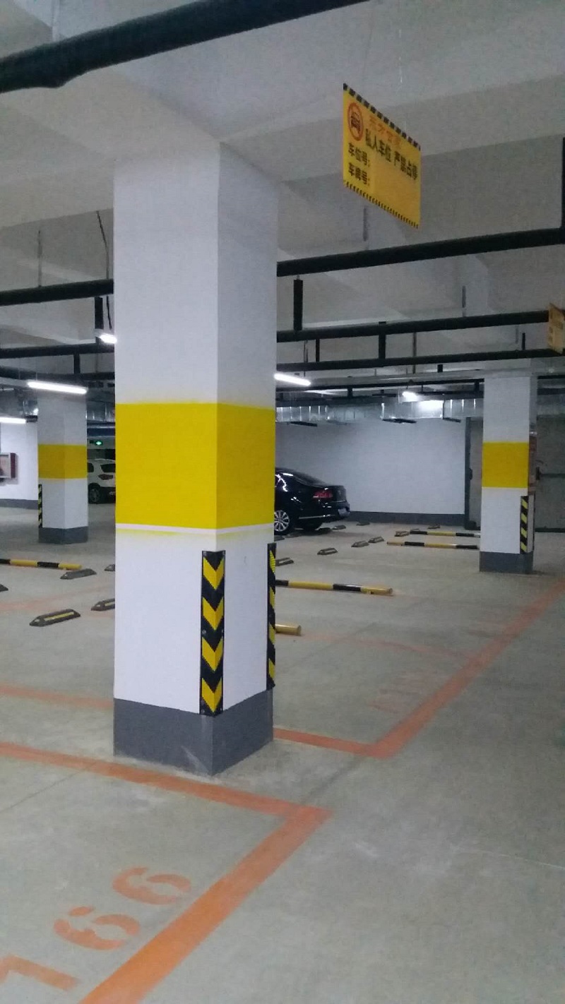 停车场警示反光油漆对于施工环境的要求
