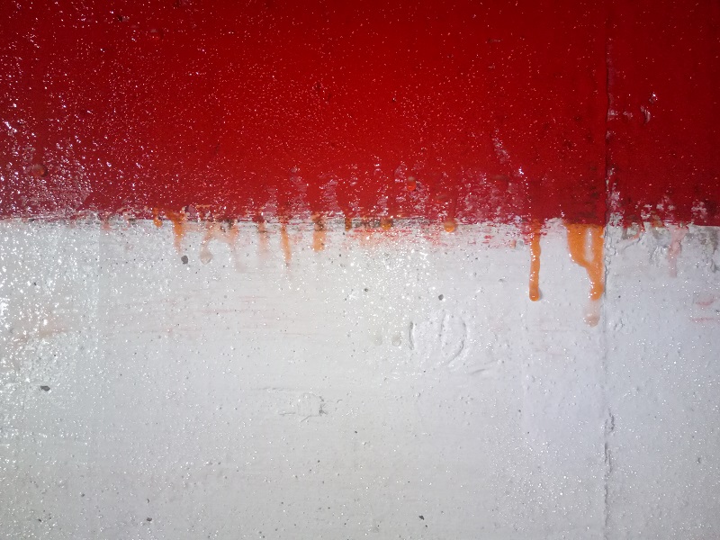 如何防止隧道内反光油漆出现流坠现象？