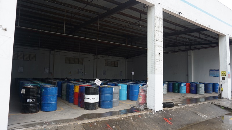 揭秘反光涂料生产厂家的持续低迷现状原因