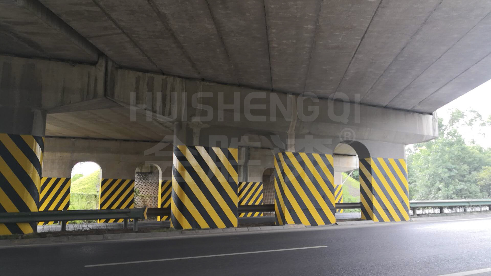 怎么检测反光漆的反光效果？