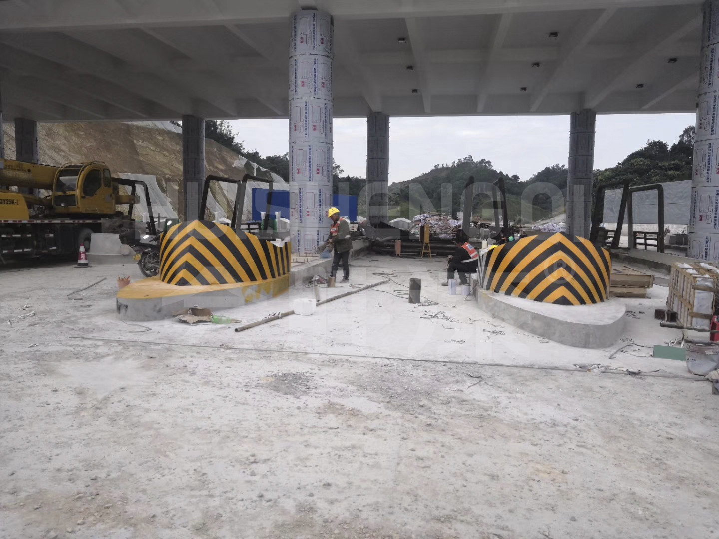 哪里有高速公路反光漆生产厂家？