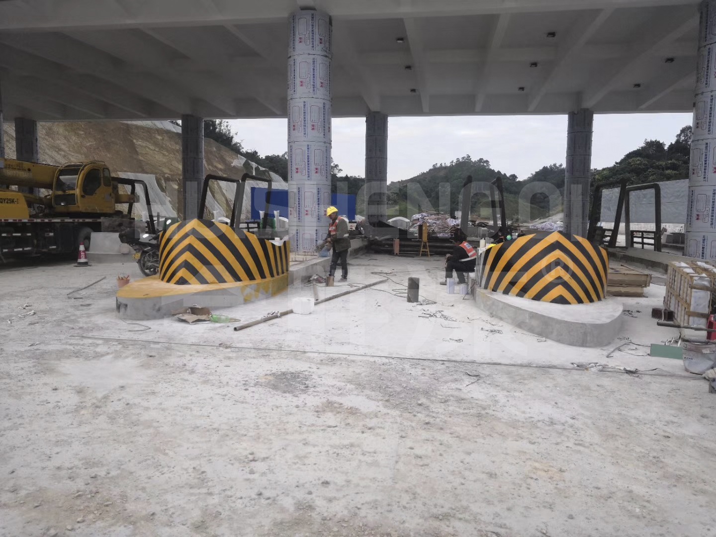 道路交通设施为什么需要涂刷反光漆？