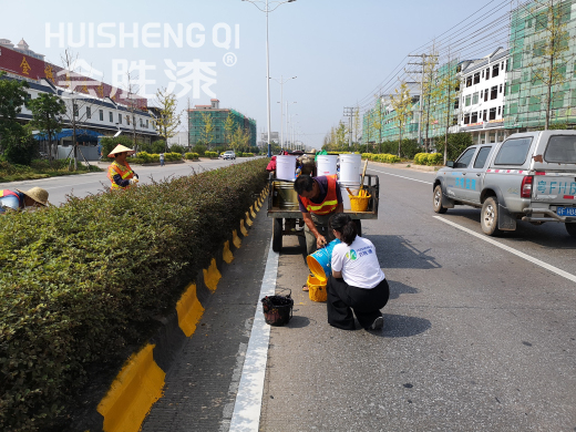 如何分析判断道路交通反光漆的性能指标？