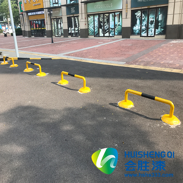 1528013941323626.jpg 河南开封涂刷道路反光漆护栏工程圆满成功1.jpg