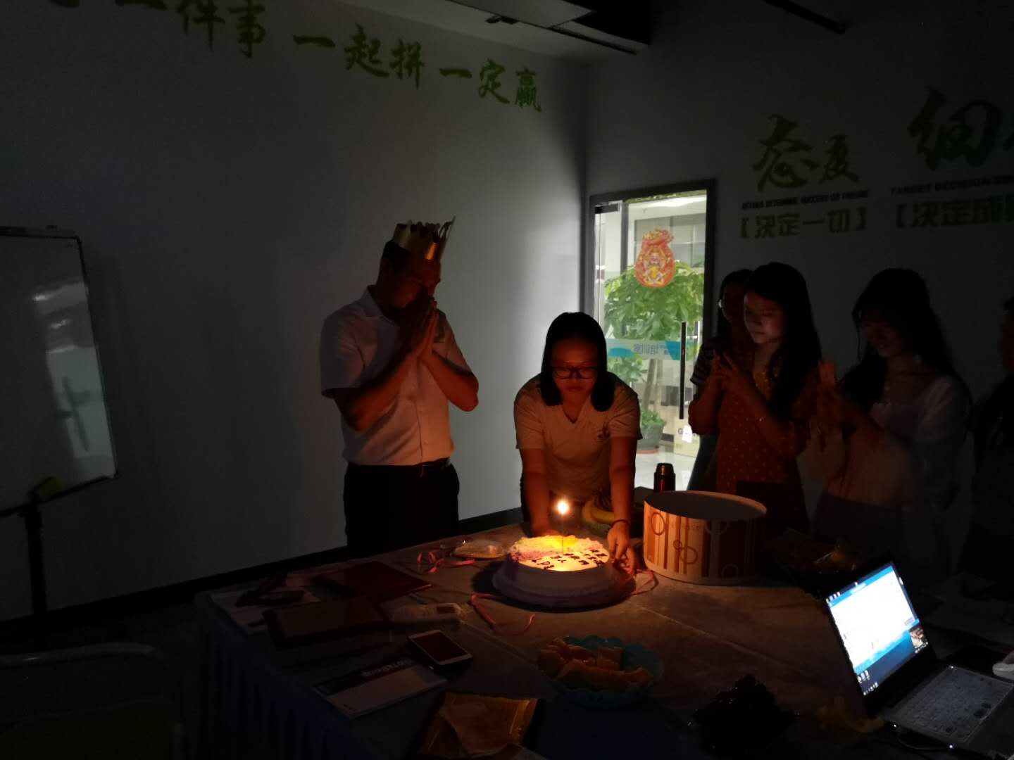 汇胜反光漆公司 汇胜反光漆公司