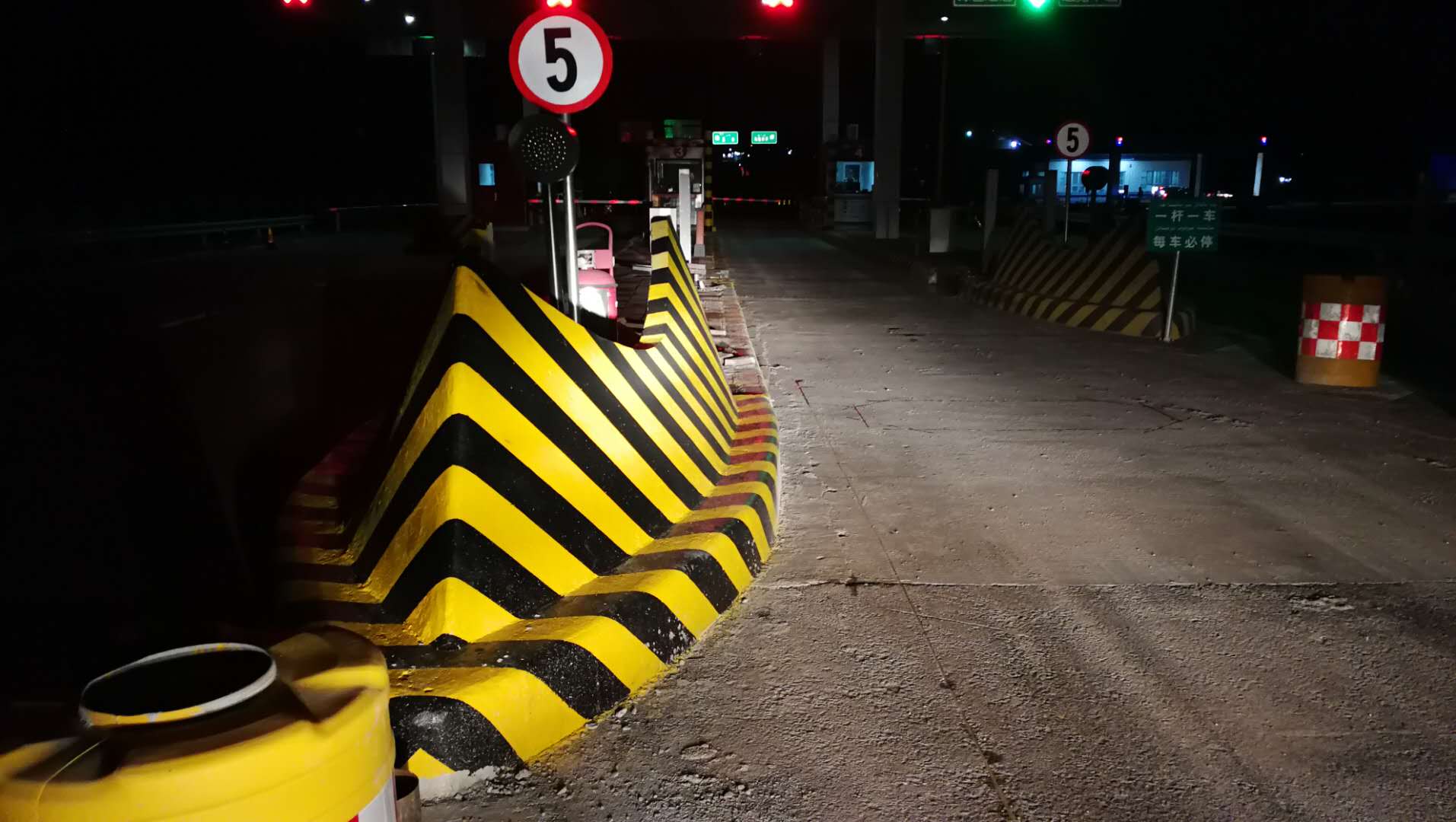 道路立面标记漆 道路立面标记漆