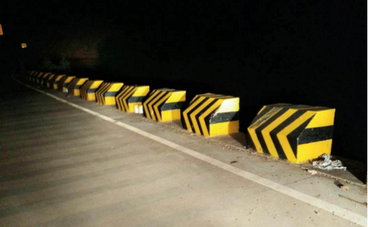 防撞墩反光漆 防撞墩反光漆