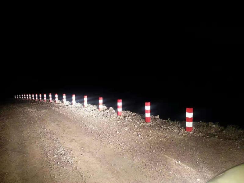 红白色反光漆效果 红白色反光漆效果