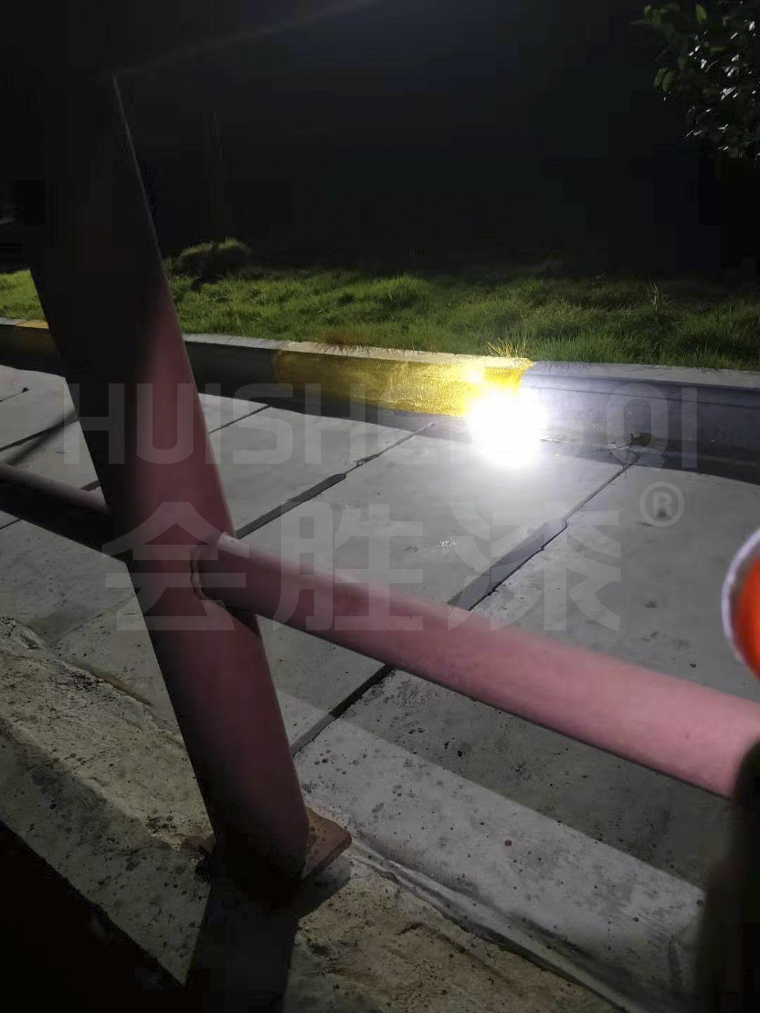 路沿反光漆 路沿反光漆